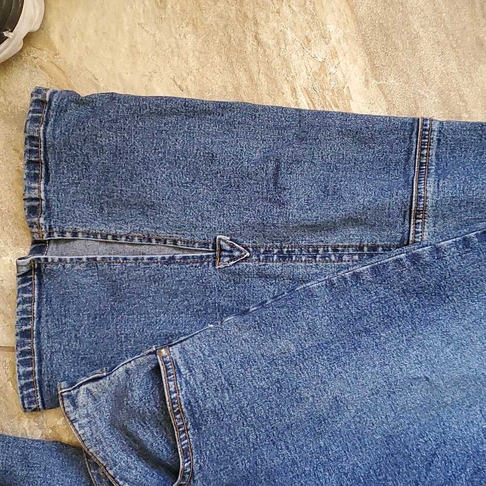 Cache Jean's - Picture 3 of 4